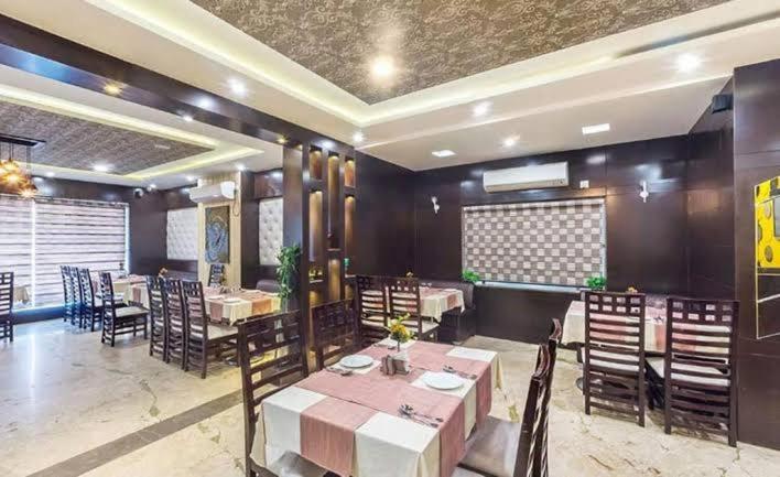 Hotel Bellevue , Gwalior Buitenkant foto