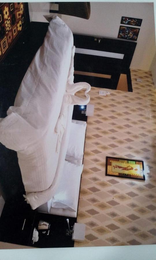 Hotel Bellevue , Gwalior Buitenkant foto