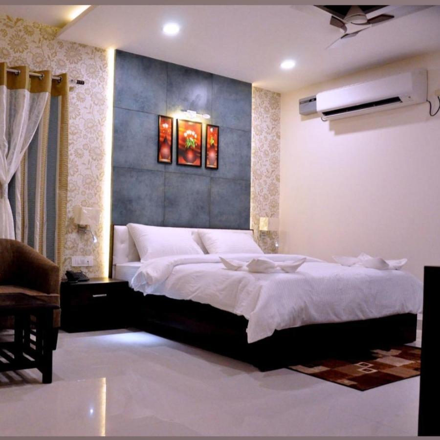 Hotel Bellevue , Gwalior Buitenkant foto